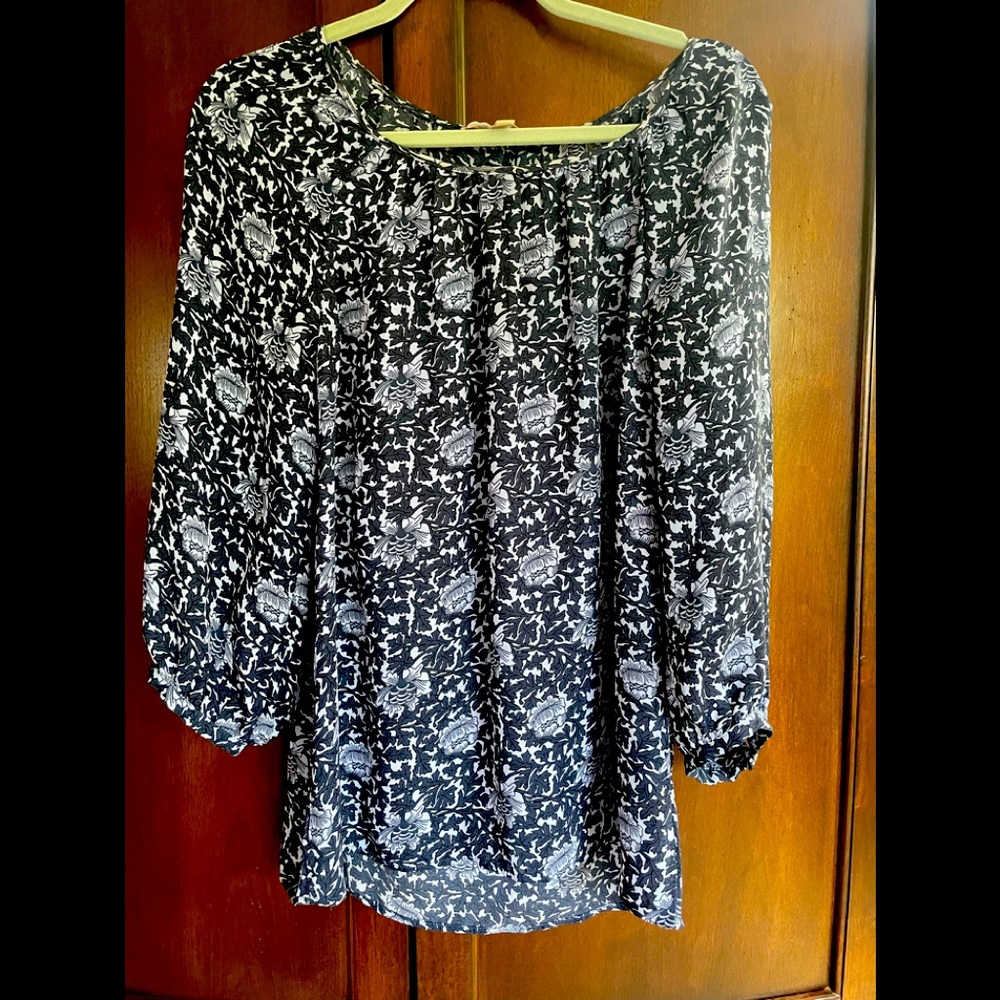 Banana Republic Scoop Neck Blouse